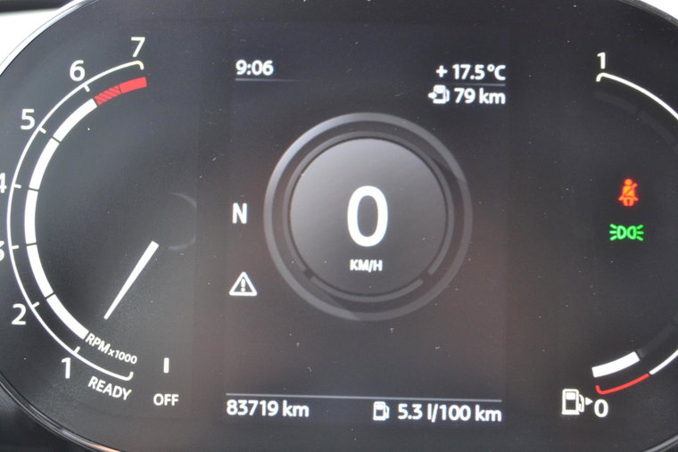 Vehicle Image 9