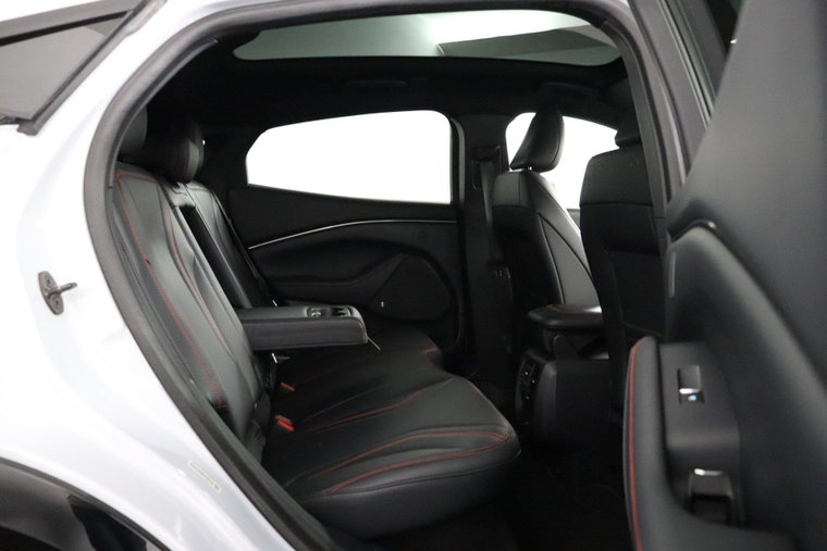 Vehicle Image 39