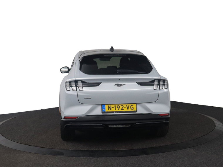 Vehicle Image 51
