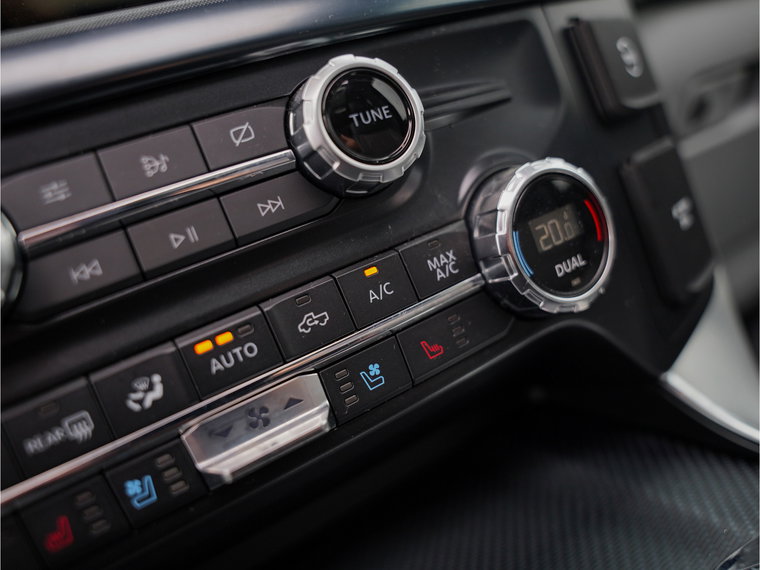 Vehicle Image 35