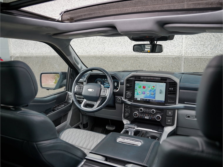Vehicle Image 6