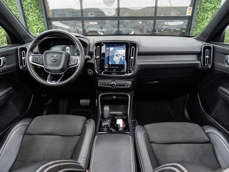 Vehicle Image 22