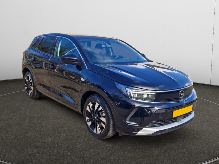 Vehicle Image 4