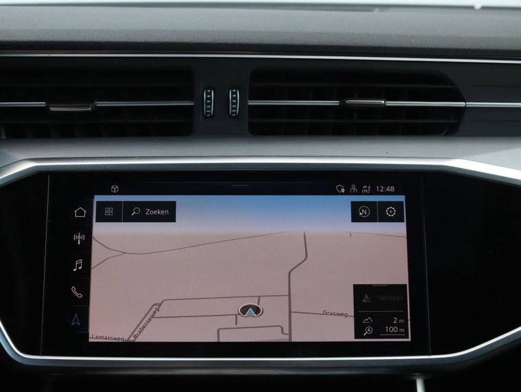 Vehicle Image 17