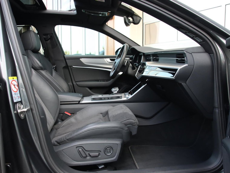 Vehicle Image 38