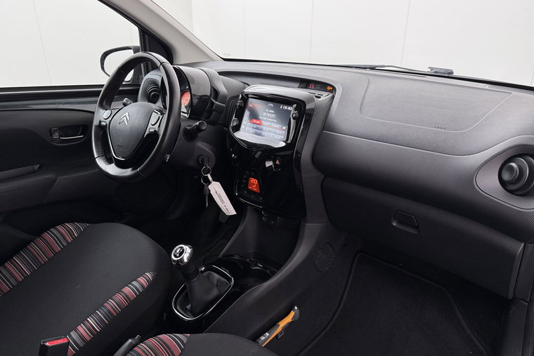 Vehicle Image 15