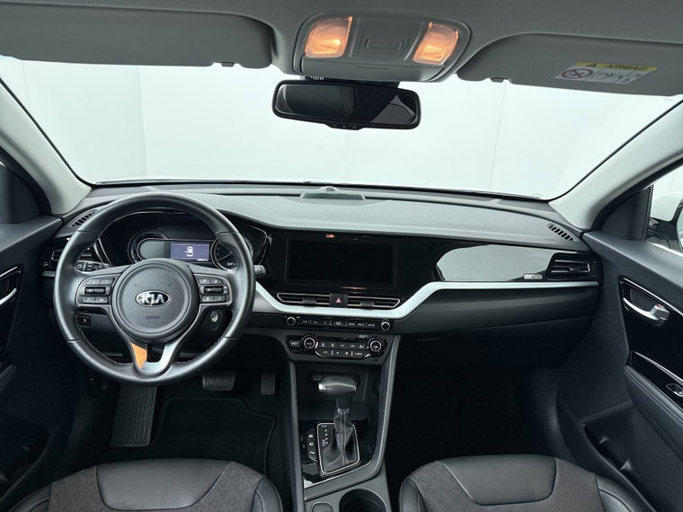 Vehicle Image 37