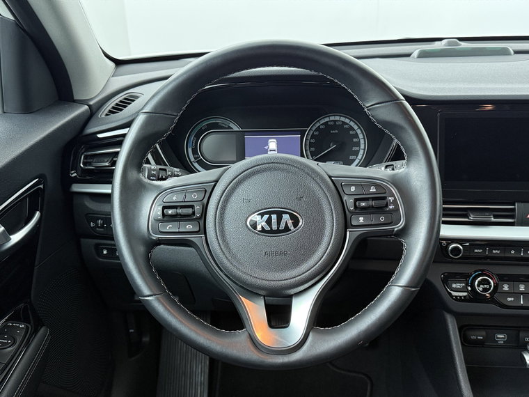 Vehicle Image 38