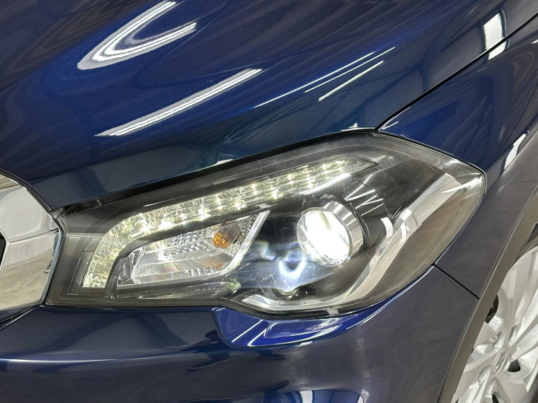 Vehicle Image 30