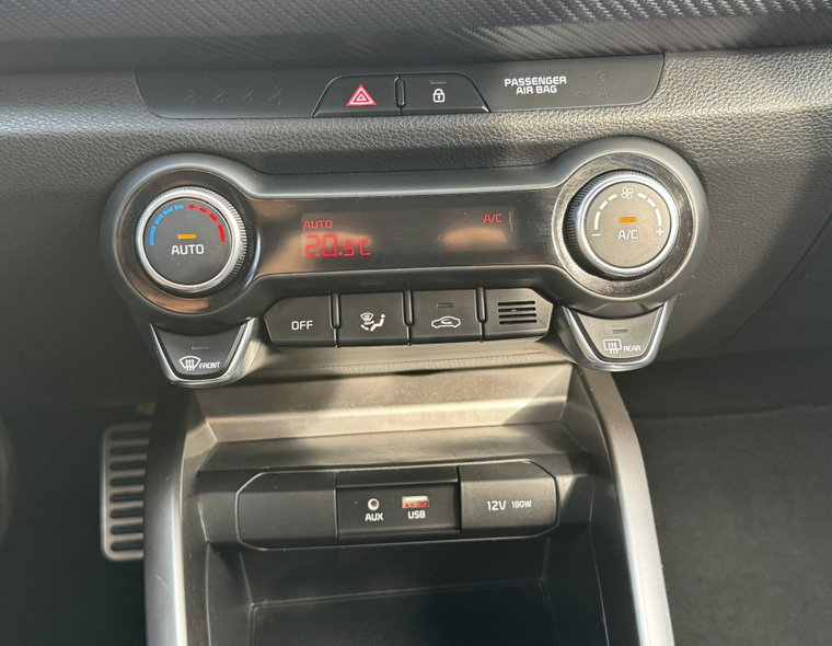 Vehicle Image 27
