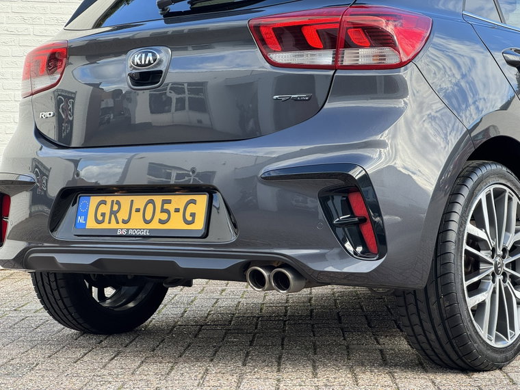 Vehicle Image 37