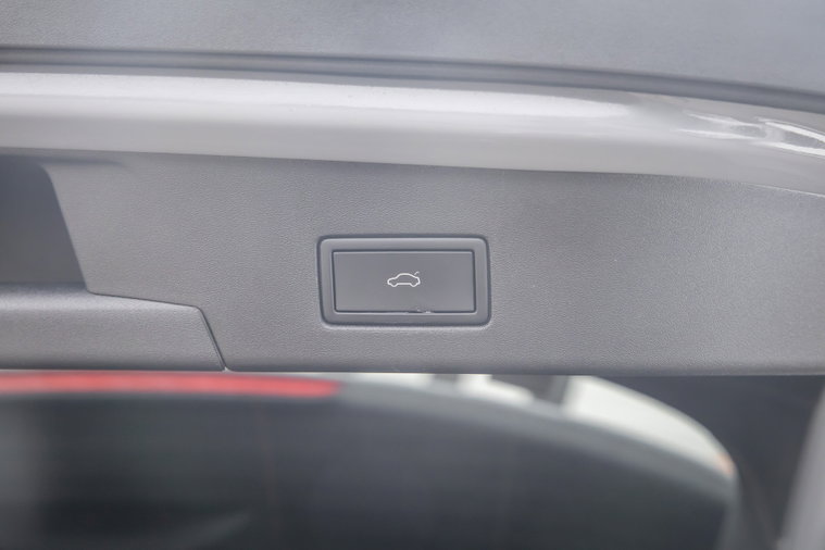 Vehicle Image 40