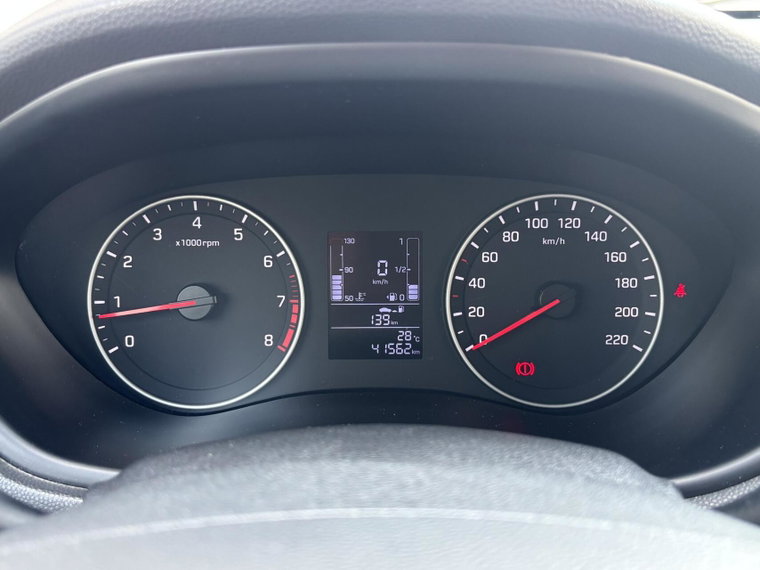 Vehicle Image 25