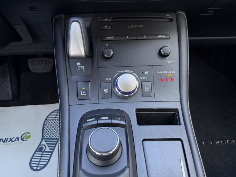 Vehicle Image 22