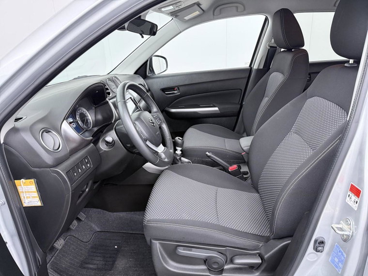Vehicle Image 10