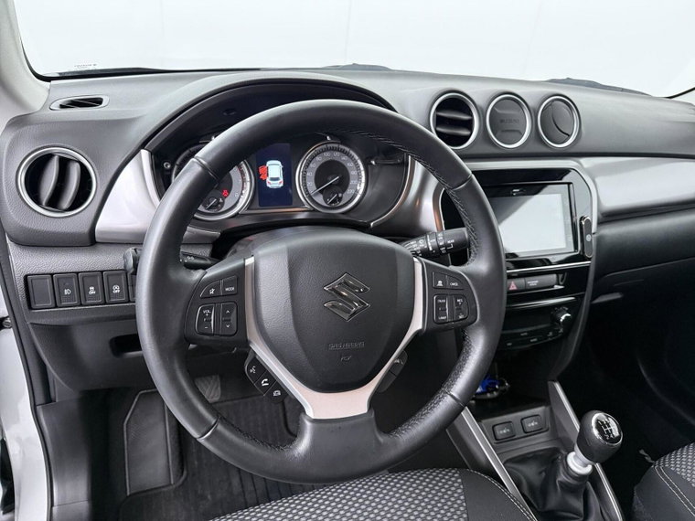 Vehicle Image 11