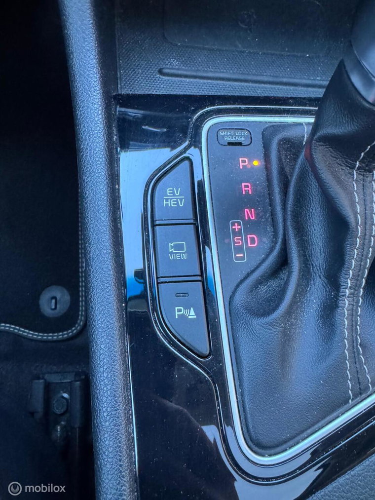 Vehicle Image 28