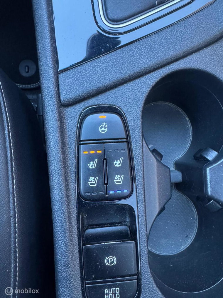 Vehicle Image 29