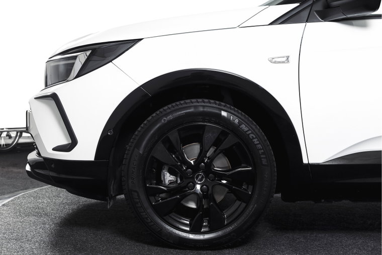 Vehicle Image 47