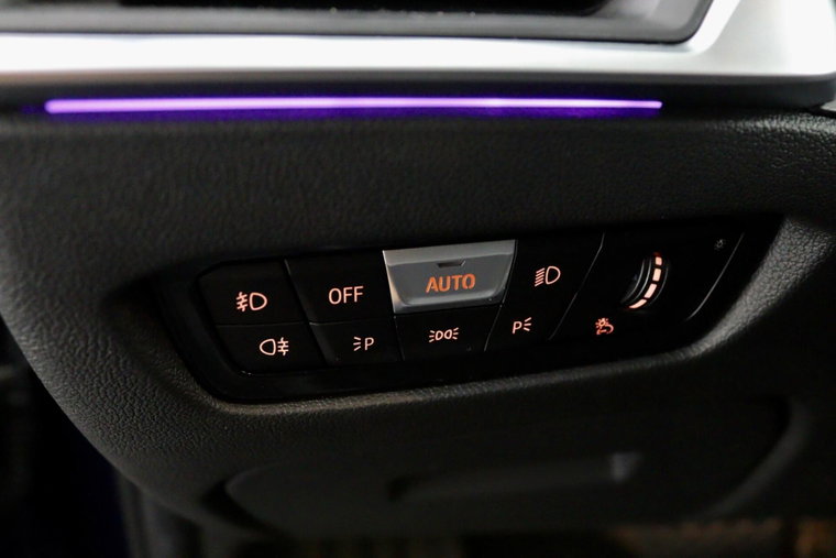Vehicle Image 26