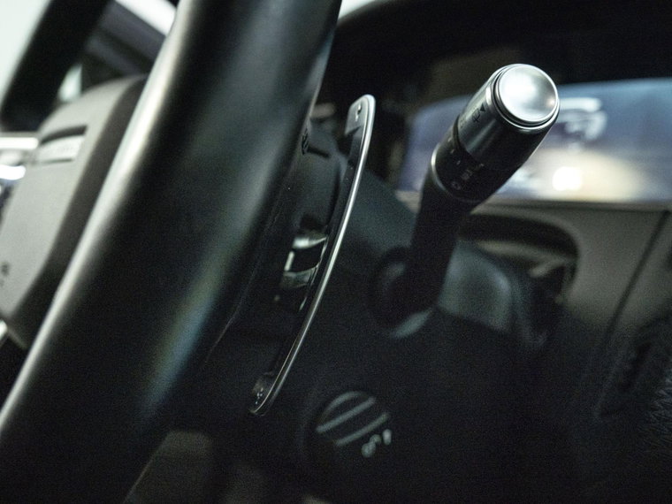 Vehicle Image 42