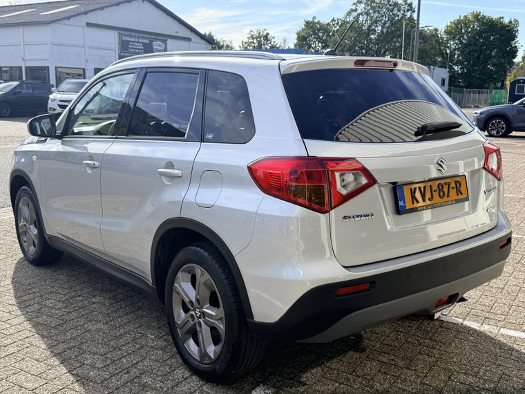 Vehicle Image 13