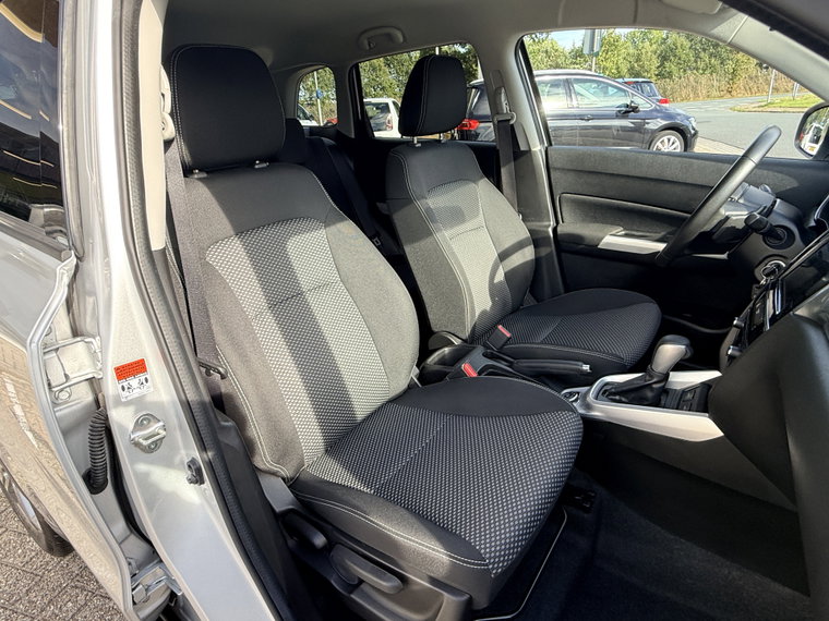 Vehicle Image 36