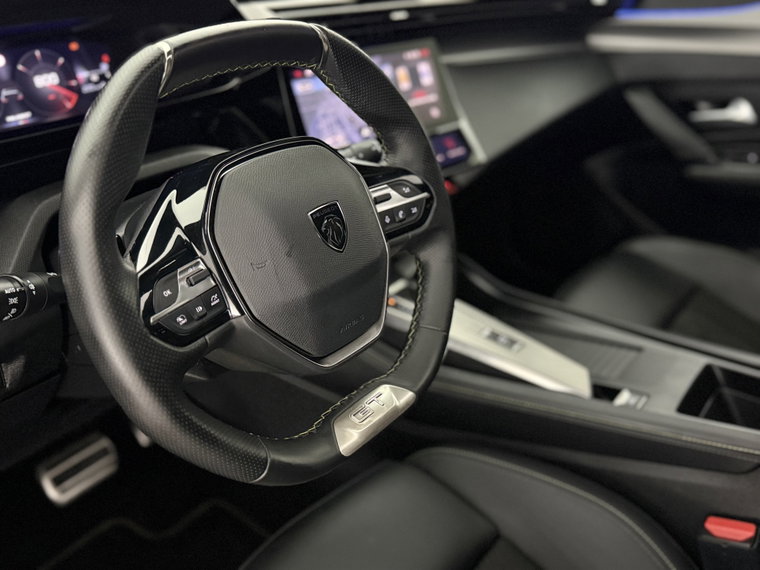Vehicle Image 31