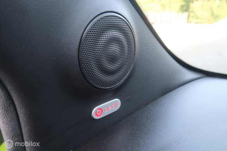 Vehicle Image 27