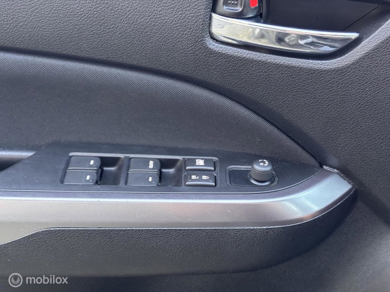 Vehicle Image 28