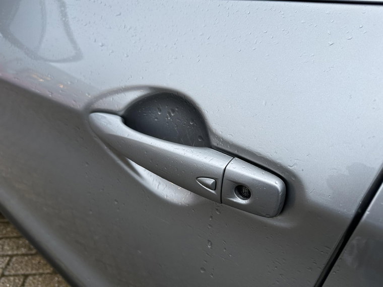 Vehicle Image 28