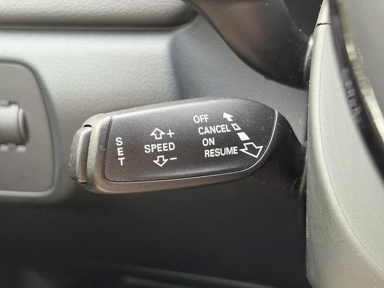 Vehicle Image 29
