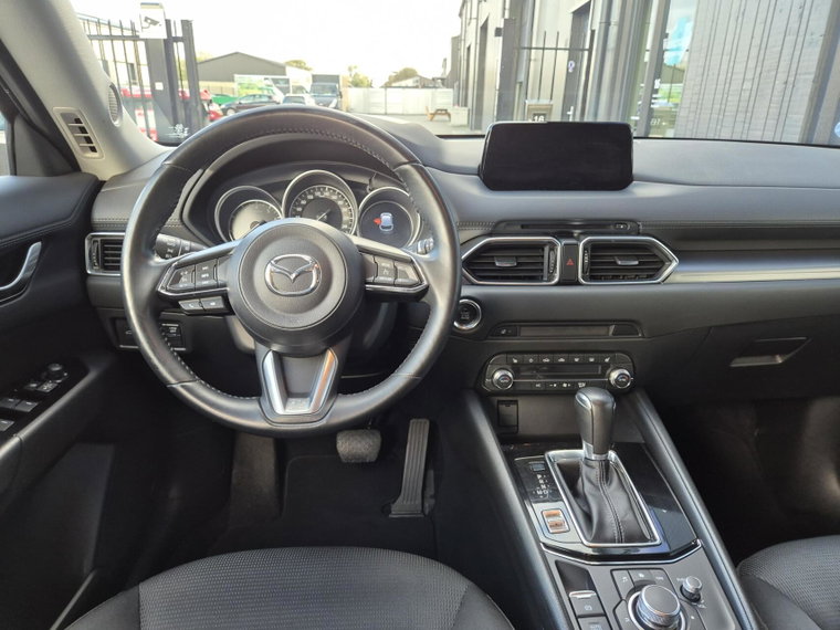 Vehicle Image 8