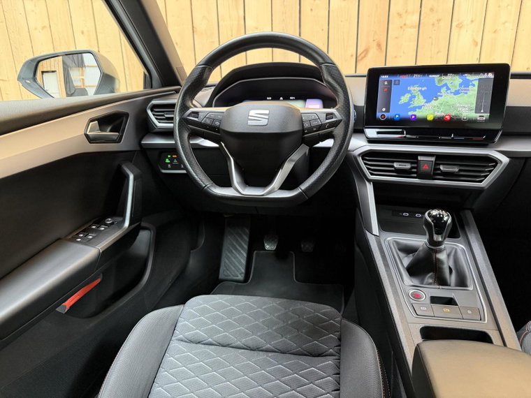 Vehicle Image 33