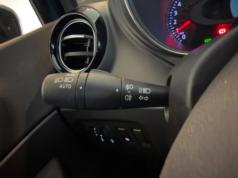 Vehicle Image 26