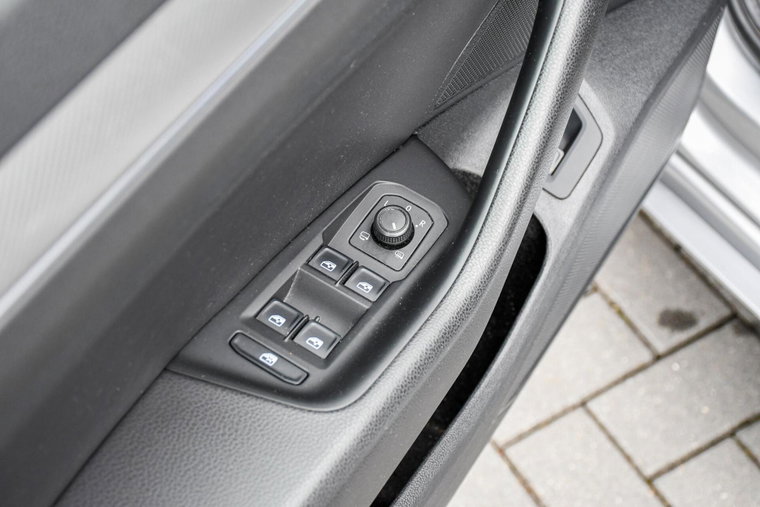 Vehicle Image 50