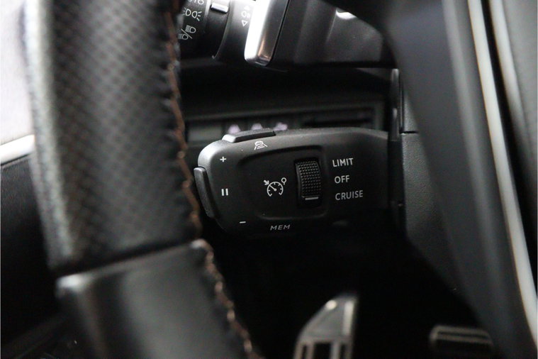 Vehicle Image 57