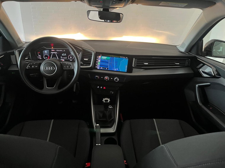 Vehicle Image 26