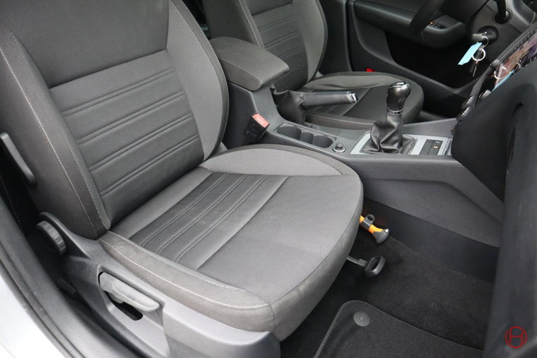Vehicle Image 41