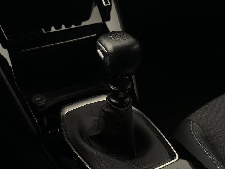 Vehicle Image 26
