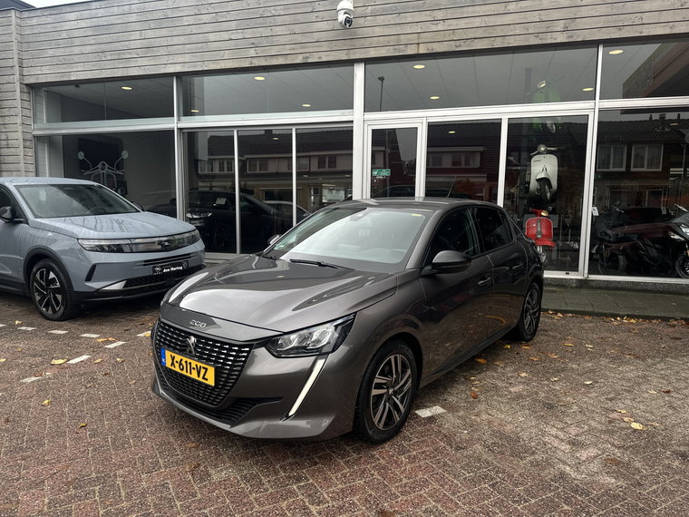 Vehicle Image 35