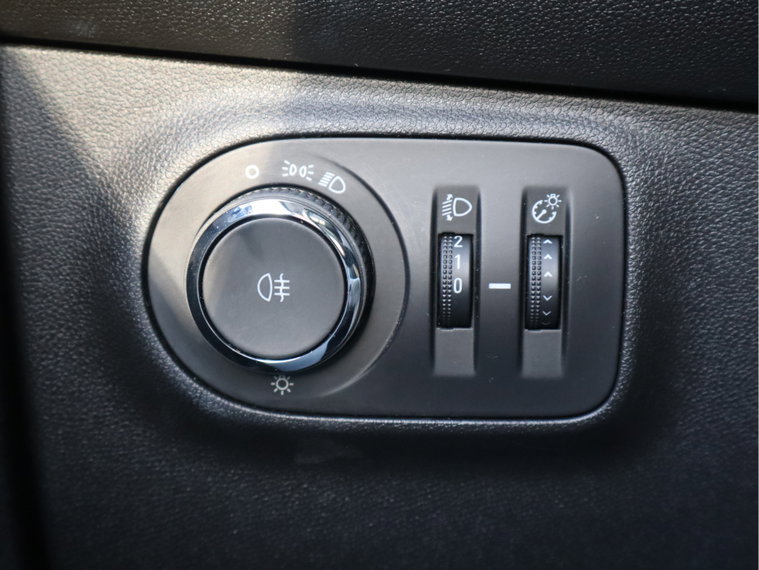 Vehicle Image 26