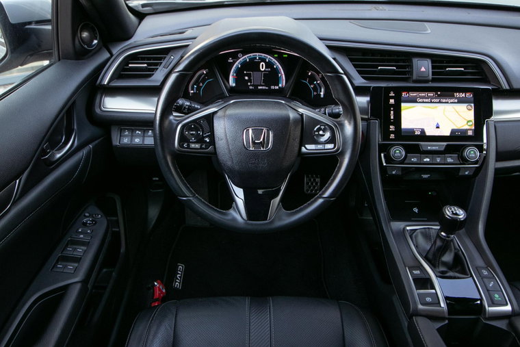 Vehicle Image 16