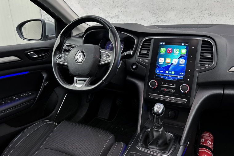 Vehicle Image 14