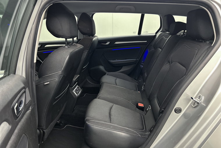 Vehicle Image 28