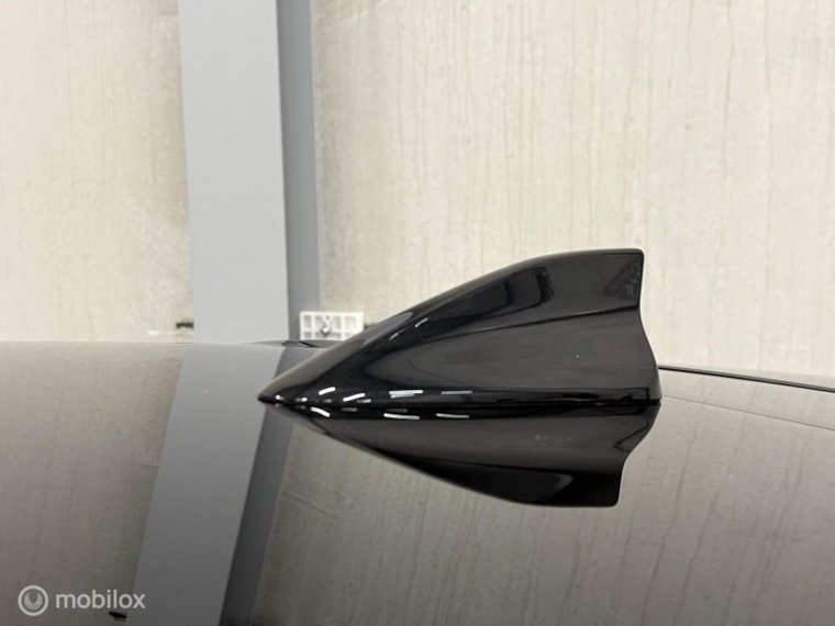 Vehicle Image 33