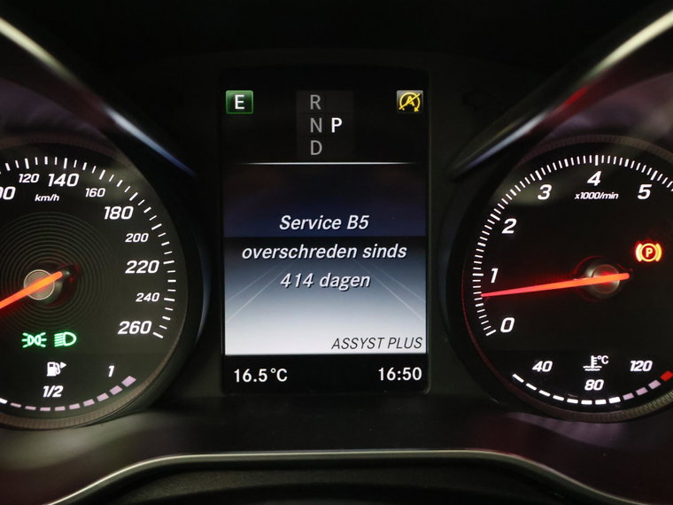 Vehicle Image 38