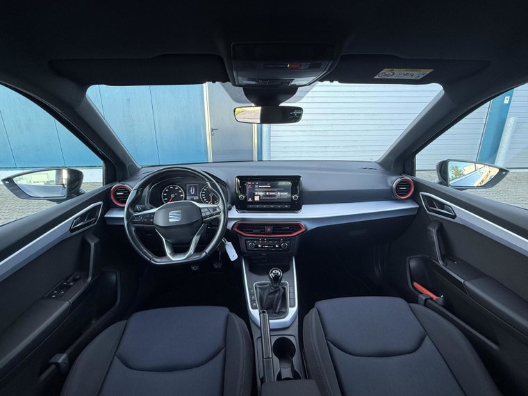 Vehicle Image 11