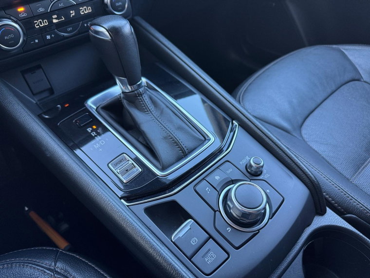 Vehicle Image 24