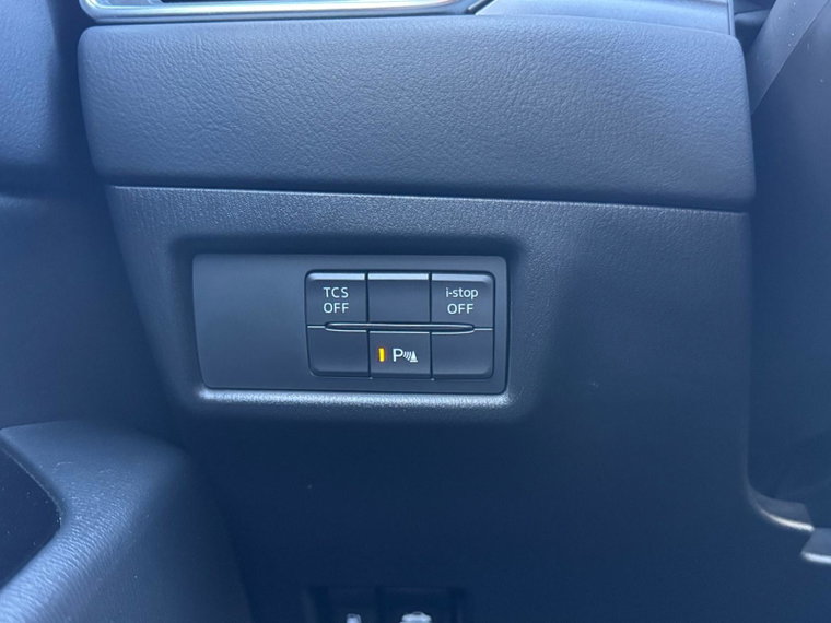 Vehicle Image 27